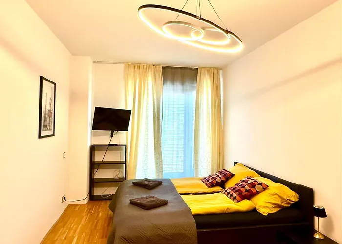 River Diamond * Πράγα